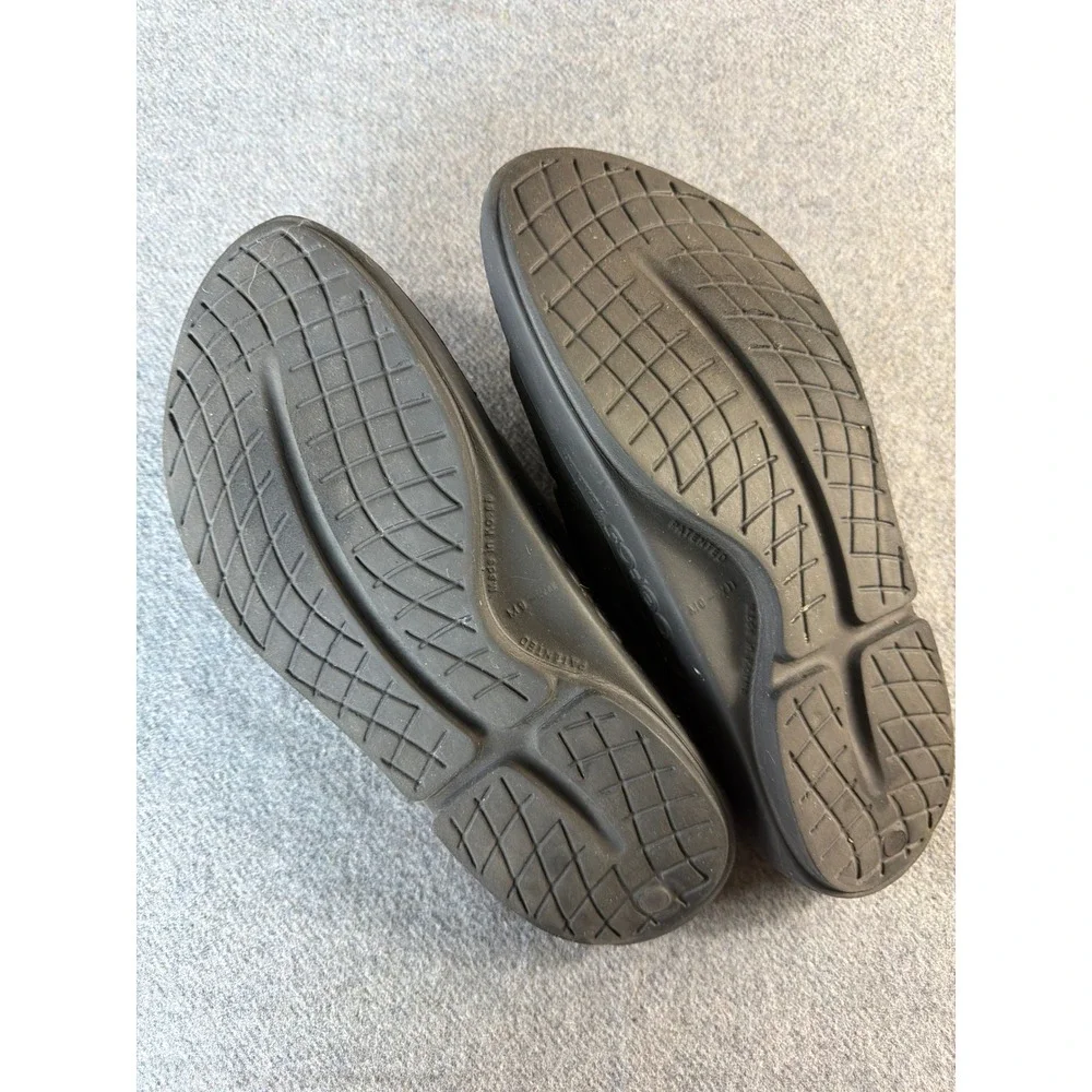 OOFOS OOahh Slide Sandals Unisex M9 W11 Black Recovery Arch Support Shoes